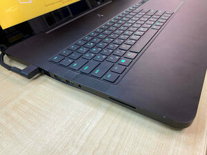 Ноутбук Razer Blade 17 RZ09-01663E53