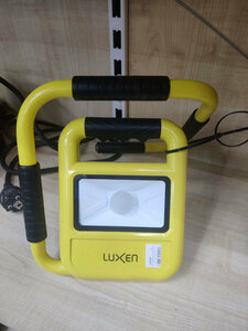 Прожектор светодиодный Luxen