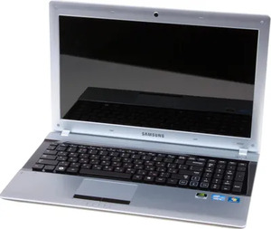 Ноутбук Samsung NP-RV520