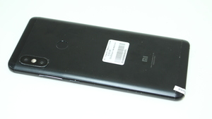 Мобильный телефон Xiaomi Redmi Note 5 3/32GB