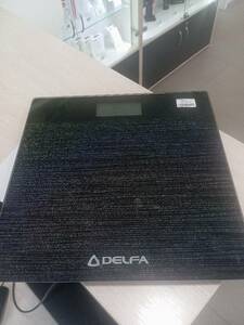 Весы напольные Delfa DBS-7118 Shine Black