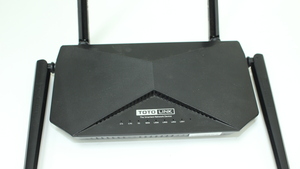 Wi Fi роутер TOTOLINK A3002R