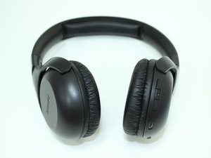Bluetooth гарнітура Philips TAUH 202