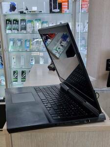 Ноутбук DELL P65F001