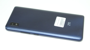Мобильный телефон ZTE Blade L210 1/32