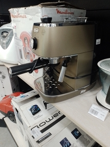 Кофеварка DELONGHI ECI341.BZ