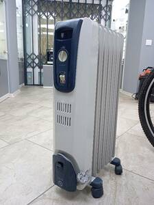 Масляный радиатор DeLonghi GS770715