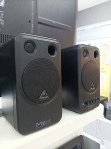 Студійний монітор Behringer MS16