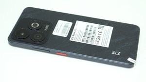 Мобильный телефон ZTE Blade A75 4/256GB