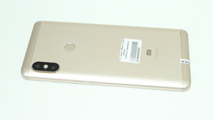 Мобільний телефон Xiaomi Redmi Note 5 4/64Gb
