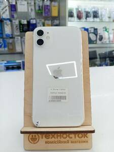 Мобильный телефон iPhone 11 64Gb