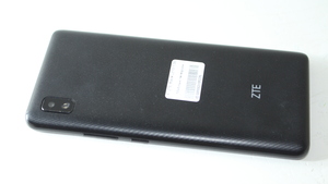 Мобильный телефон ZTE Blade L210 1/32