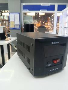 Стабілізатор напруги Real-EL STAB -1000