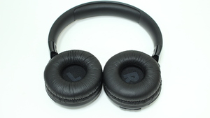 Bluetooth гарнітура JBL TUNE 520BT