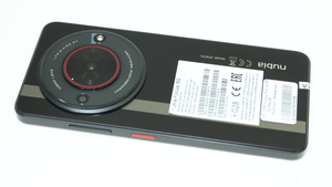 Мобільний телефон ZTE Nubia Focus 5G 6/256 Гб