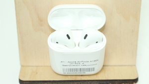 Bluetooth гарнитура AirPods (A1602; A1722; A1523)