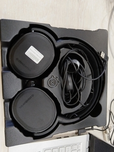 Bluetooth гарнитура SteelSeries Arctis 9