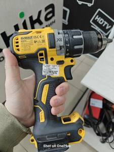 Шуруповерт аккумуляторный DeWALT DCD791 +2 DCB181 + DCB115