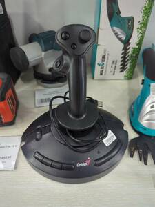 Игровой манипулятор Genius USB F-23