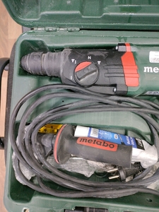 Перфоратор Metabo KHE 2445