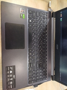 Acer Aspire 7 A715-42G Ноутбук