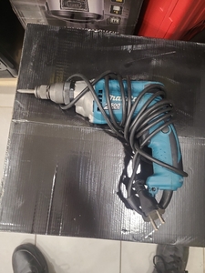 Шуруповерт Makita FS2700